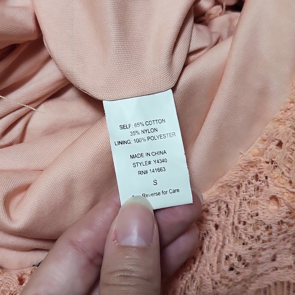 You are not alone Lace Dress - Picture 4 of 5